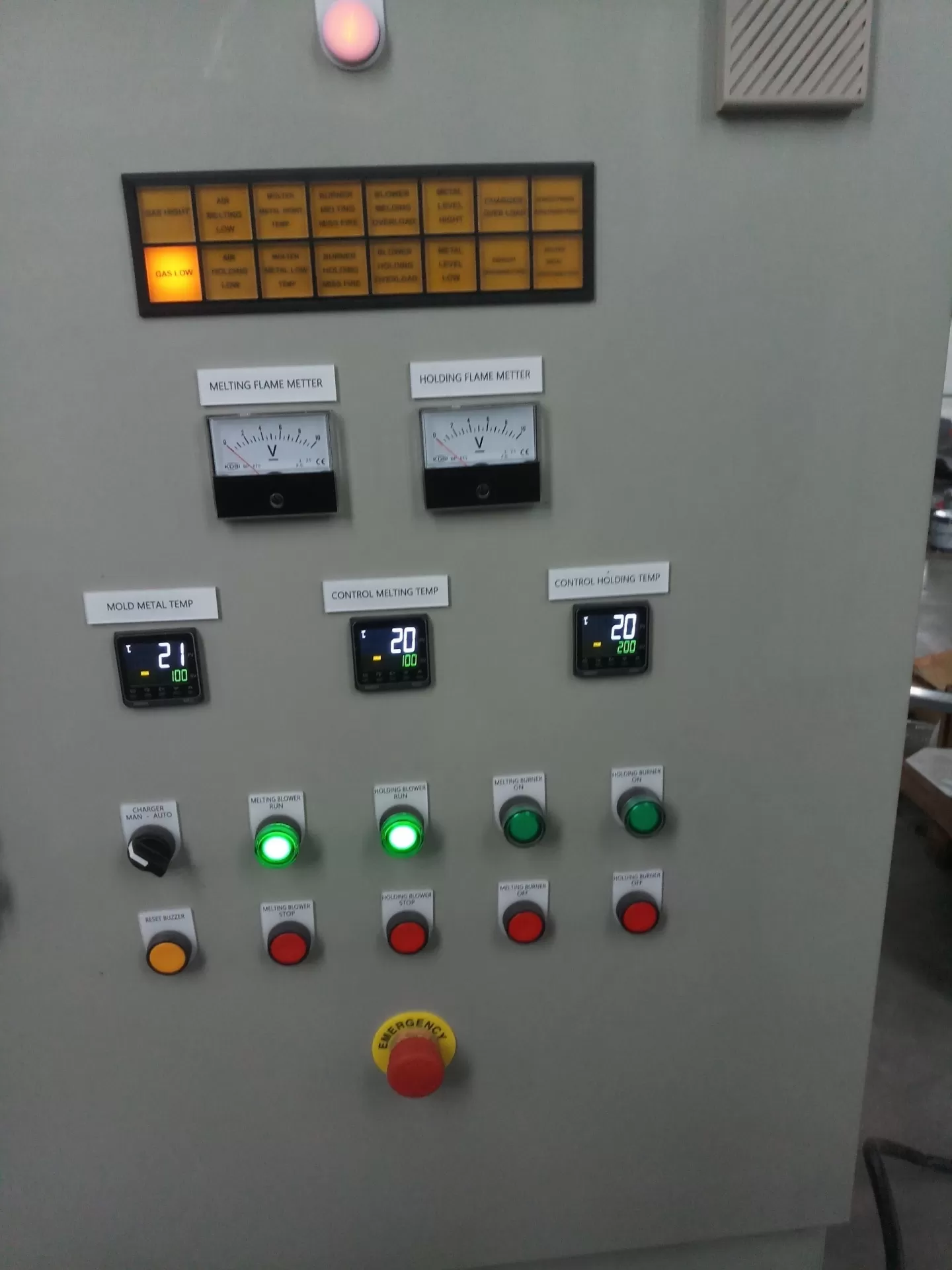 Lò nấu chảy và ủ nhôm liên hoàn Nak 40-100